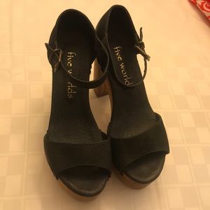 Five worlds platforms